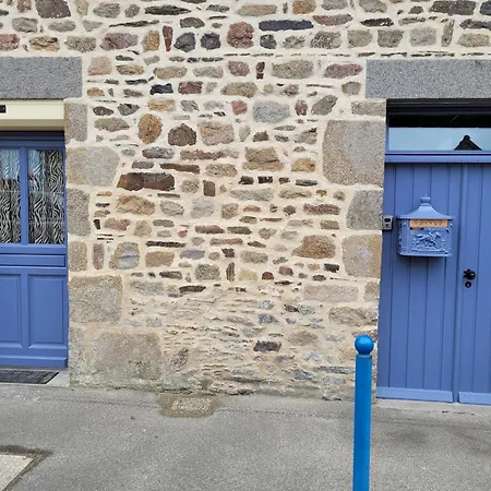 Baie Du Mt St Michel Ecobio, Sauna Prive شقة *